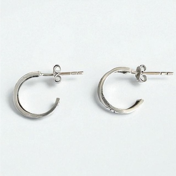 18k Real Solid White Gold Earrings - Picture 6 of 7